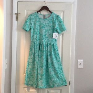 Lularoe NWT Amelia dress size L